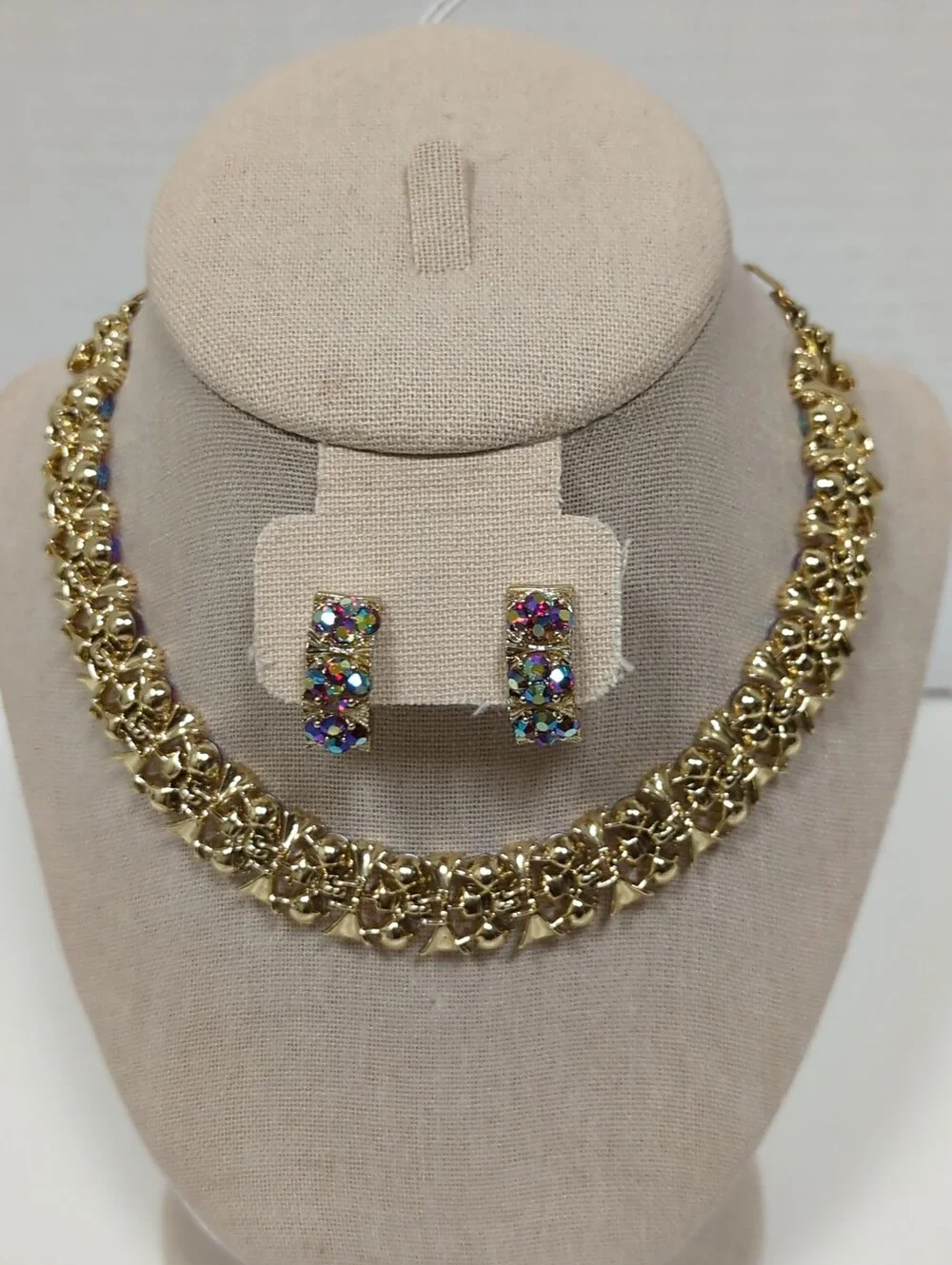 Lisner Jewelry like new